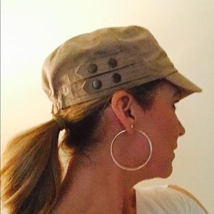 Meet your Posher, Lori